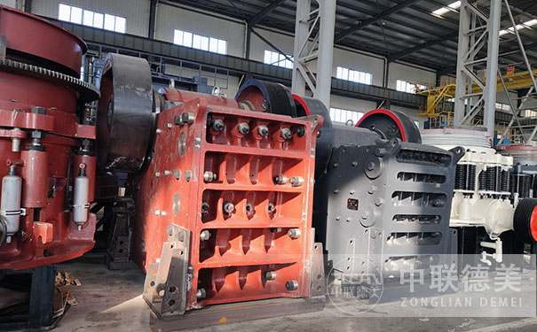 對輥制砂機(jī)廠家哪個(gè)好？