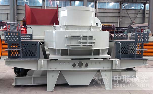 對(duì)輥制砂機(jī)